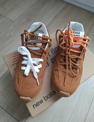 New Balance x Miu Miu 530 SL Marrone
