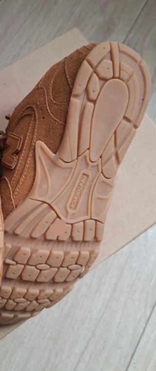 New Balance x Miu Miu 530 SL Marrone
