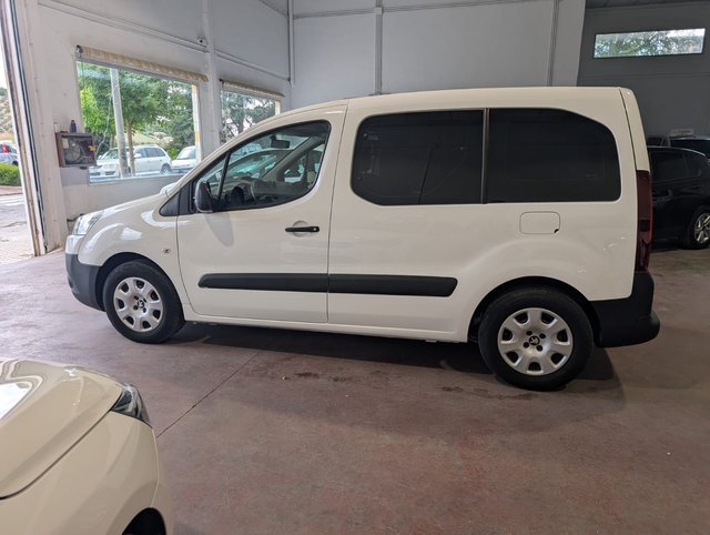 Peugeot Partner 2011