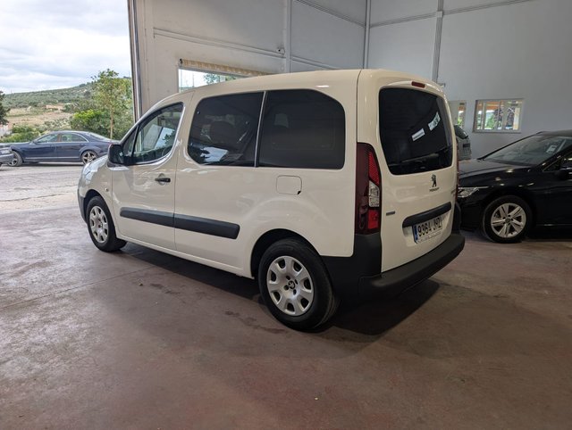Peugeot Partner 2011