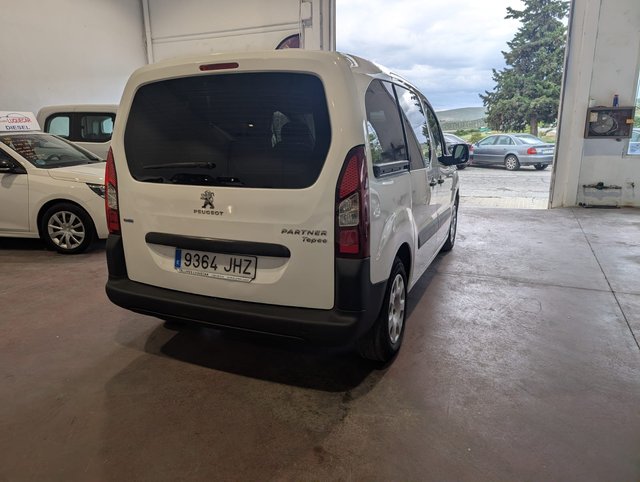 Peugeot Partner 2011
