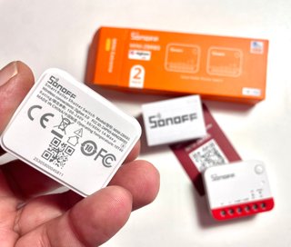 2x Sonoff Zigbee MINI-ZBRBS Controllo Persiane