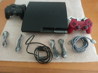 PS3 Slim 2TB CON 4 CONTROLES Y 15 JUEGOS FISICOS