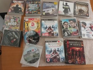 PS3 Slim 2TB CON 4 CONTROLES Y 15 JUEGOS FISICOS