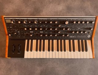 Sintetizzatore Moog Sub37
