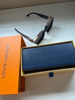 Occhiali da sole Louis Vuitton neri e dorati