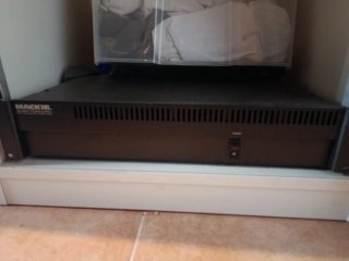 Mesa de Mezclas Mackie SR 32.8 con Vumetros
