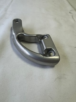 Harley Davidson 2002-2003 V-Rod. Soporte estribo