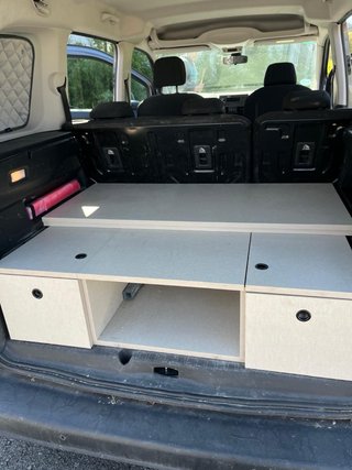 Mueble camperización furgoneta. INCLUYE COLCHON