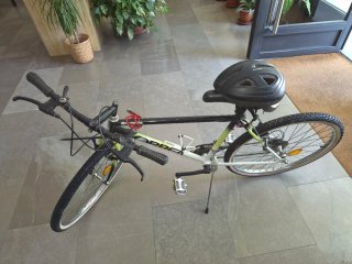Bicicleta Orbea Negra y Verde