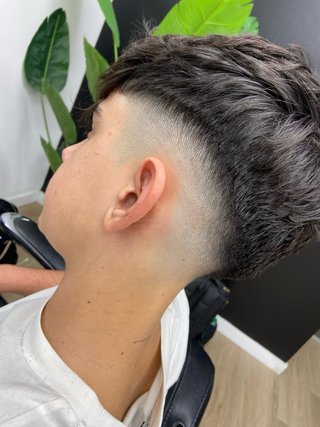 NECESITO GENTE QUE QUIERA CORTARSE EL PELO