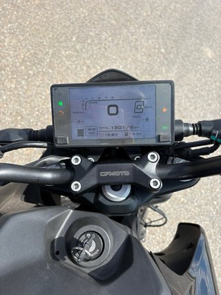 CF Moto NK 300 Negra