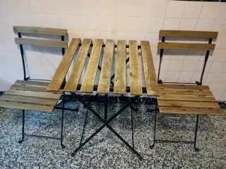 Mesa y 2 Sillas Plegables Madera