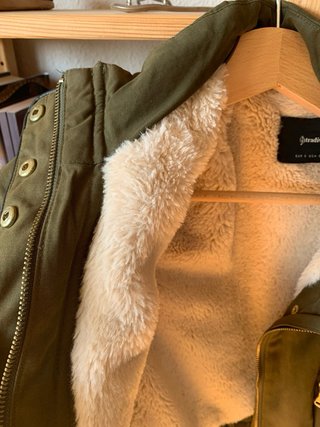 Parka Stradivarius verde mujer Talla S