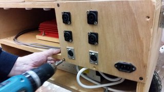 Equipo de Sonido con ruedas 1000W