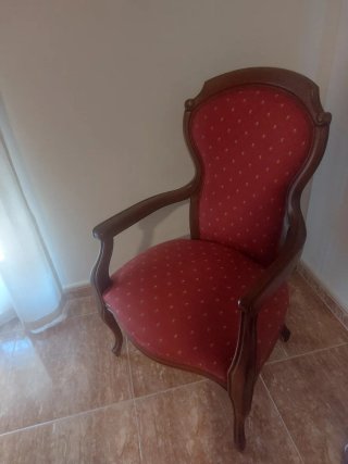Butaca de salón tapizada