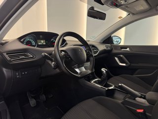 Peugeot 308 2016