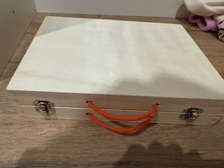 Maletín de Herramientas de Madera para Niños