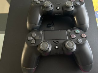 PS4 (PlayStation 4) + 2 Mandos + Juegos