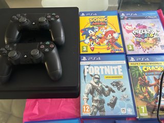 PS4 (PlayStation 4) + 2 Mandos + Juegos