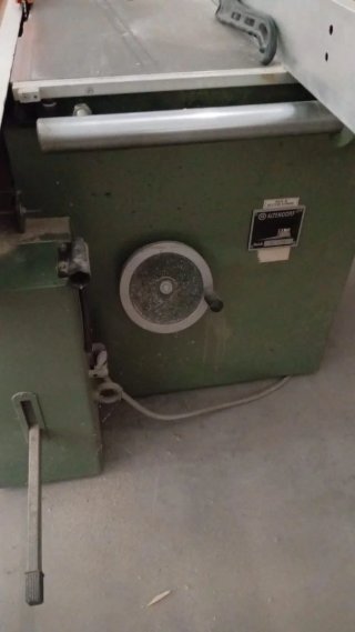 Sierra de mesa F-90 para madera