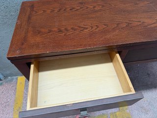 Mueble recibidor de madera