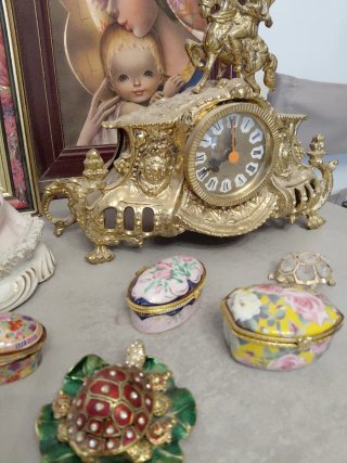 Lote vintage figuras y joyeros cuadros