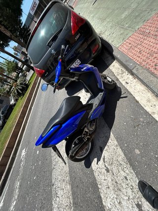 Yamaha Jog RR Agua Azul