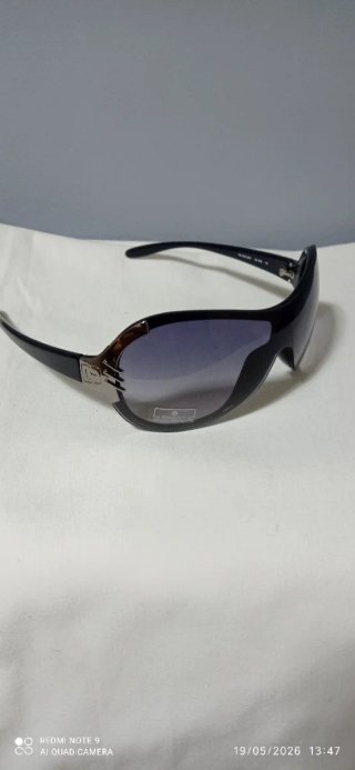 Gafas de sol Paco Rabanne negras y grises