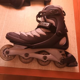Patines en línea Rollerblade.  Talla 43.