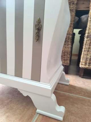 Originales Mesillas de dormitorio antiguas madera
