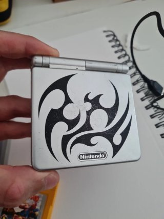 Game Boy Advance SP Tribal + Zelda + Pokemon