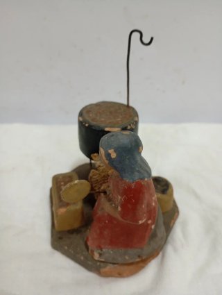 Figura Belén terracota mujer cocinando
