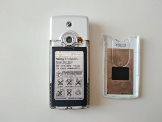 Sony Ericsson T630 con batería sin cargador