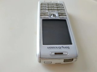 Sony Ericsson T630 con batería sin cargador