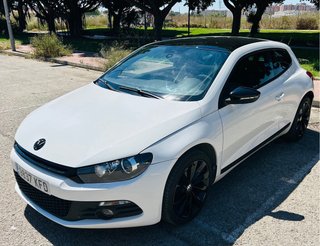 Volkswagen Scirocco 1.4 TSI compresor PERFECTO