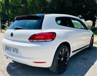 Volkswagen Scirocco 1.4 TSI compresor PERFECTO