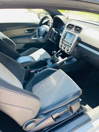 Volkswagen Scirocco 1.4 TSI compresor PERFECTO