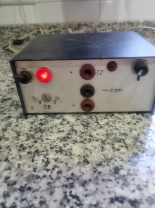 Fuente Alimentación Ajustable 6V 12V