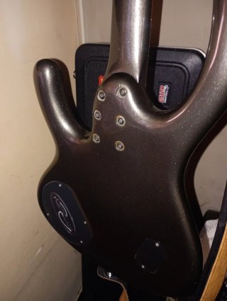 ÚLTIMA OFERTA Bajo Ibanez EDC 700