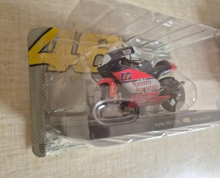 Moto Aprilia RSV 250 V.Rossi 1/18 Jerez 1997