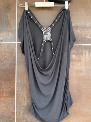 Camiseta escotada gris talla única