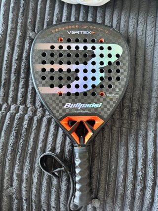 Pala de pádel Bullpadel Vertex 04