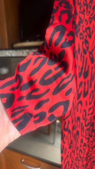 Abito Zara longuette leopardato rosso e nero