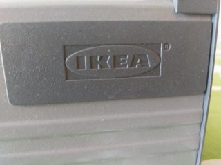 Cajones cocina IKEA metálicos y plásticos