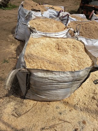 Viruta de madera para animales o compost