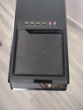 Torre del computer Acer