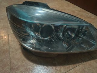 Faro Mercedes CLC lado derecho