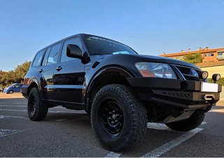 Mitsubishi Montero 2004