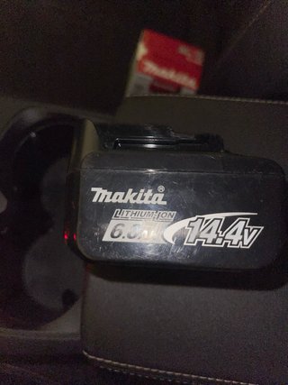 2 Batería Makita 14.4V 3.0Ah nuevas y originales